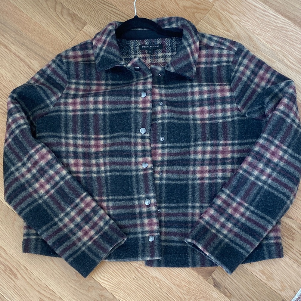 Banana Republic Plaid Button-Up Jacket